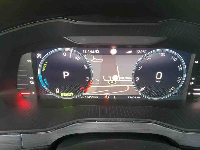 Skoda SUPERB Combi 1.4 TSI iV 218pk PHEV Business Plus / Panoramadak / Trekhaak / Alcantara / Wordt Verwacht