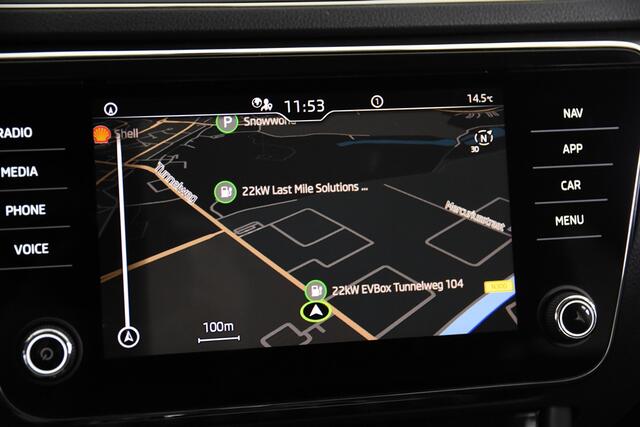 Skoda SUPERB Combi 2.0 TDI Business Edition Plus *1ste Eigenaar*Navigatie*Stoelverwarming*