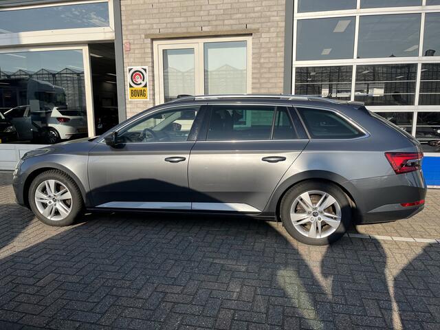 Skoda SUPERB Combi 1.4 TSI iV Style / AUTOMAAT/ PANO/ TREKHAAK/ STANDKACHEL/ MEMORY SEAT/ ELEK.KLEP/ PARK.SENSOR.V+A/ 360 CAMERA/ ACC/ DCC/ STUUR+STOELVERWARM.V+A/ KEYLESS/ SMARTLINK/ DODEHOEK/ NAVI/ DAB/ CLIMA/ LED/ 17'' LMV
