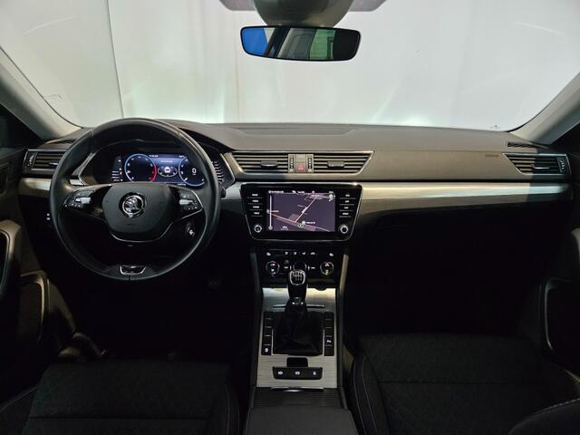 Skoda SUPERB Combi 1.5 TSI ACT Business Edition / Trekhaak / Virtual / NL Auto