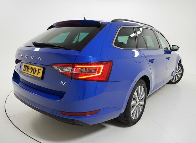 Skoda SUPERB Combi iV 218PK DSG HYBRID BUSINESS CAMERA/NAVI/STUURVERW.