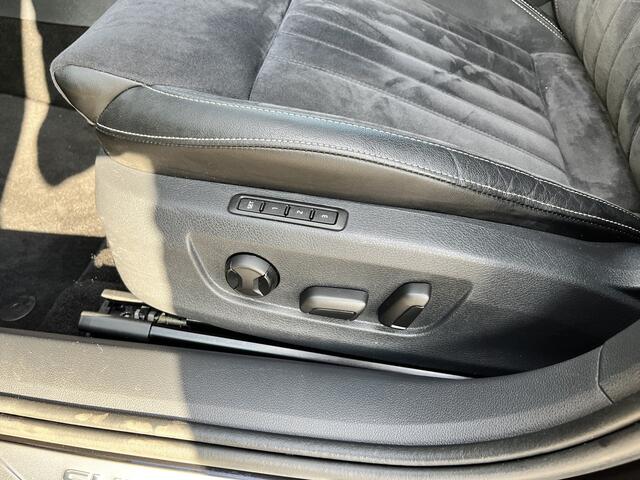 Skoda SUPERB 1.5 TSI ACT Business Edition DSG ECC Trekhaak 1600kg trekgewicht Stoelverwarming Cruise controle Stoelmemorie Virtual display Stuurwielbediening Navigatiesysteem