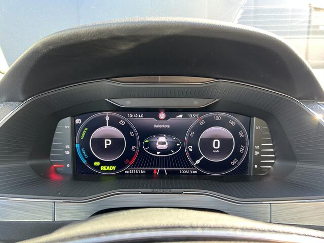 Skoda SUPERB 1.4 TSI iV Sportline PHEV 1e EIGENAAR VIRTUAL COCKPIT ADAPT CRUISE 360 CAMERA MEMORY STOEL LED NAVI ECC