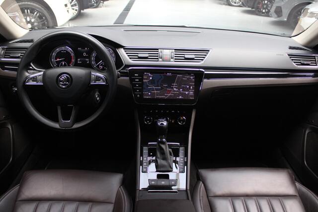 Skoda SUPERB Combi 2.0 TSI Laurin & Klement Navi Leer ACC Elektr. achterklep Stoelen elektr. met memory Elektr. trekhaak PDC 19" LM velgen BTW auto