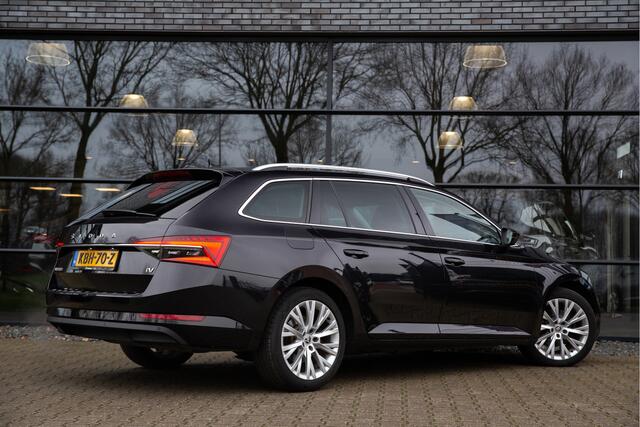 Skoda SUPERB Combi 1.4 TSI iV Business , Virtual cockpit, Canton, Carplay,