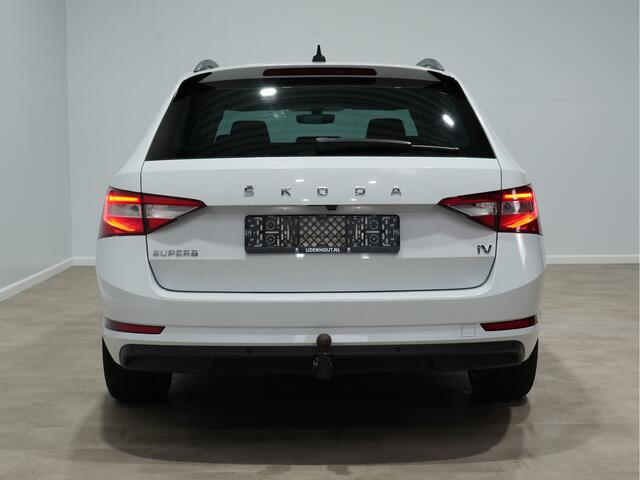 Skoda SUPERB Combi 1.4 TSI iV 204pk PHEV Business Edition Plus Trekhaak Camera Navigatie Stoelverwarming Carplay