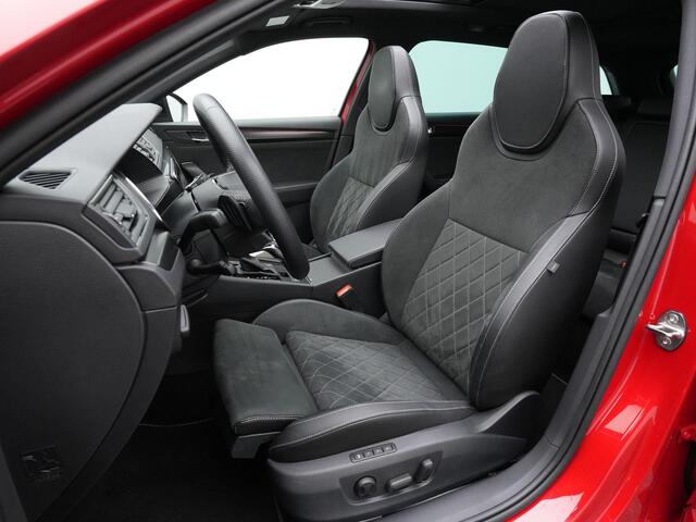 Skoda SUPERB Combi 1.4 TSI iV 218 pk Sportline | Panoramadak | Trekhaak | Navigatie Columbus | Geheugenstoelen | Adaptief onderstel | 360 camera