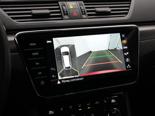 Skoda SUPERB Combi 1.4 TSI iV 218 pk Sportline | Panoramadak | Trekhaak | Navigatie Columbus | Geheugenstoelen | Adaptief onderstel | 360 camera