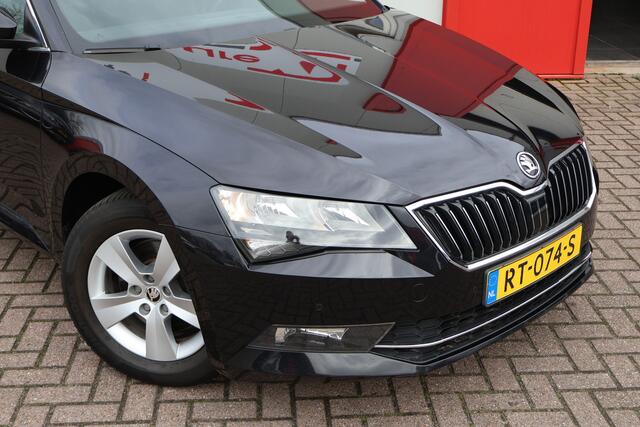 Skoda SUPERB Combi 1.4 TSI Ambition | Origineel NL | Navigatie | Climate Control |