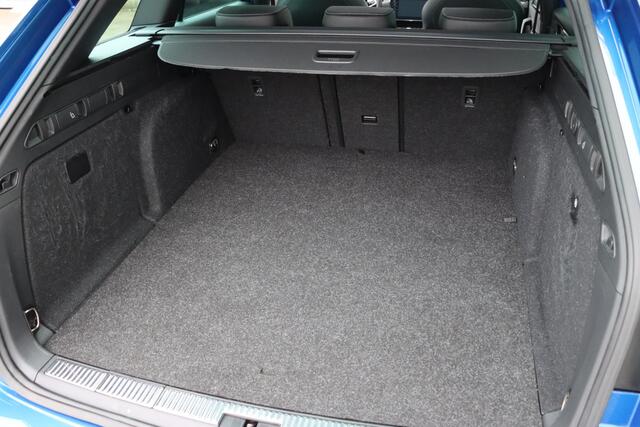 Skoda SUPERB Combi 1.4 TSI iV Sportline Business 218pk DSG6 | Panoramadak | DCC | Trekhaak wegklapbaar