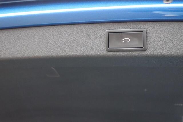 Skoda SUPERB Combi 1.4 TSI iV Sportline Business 218pk DSG6 | Panoramadak | DCC | Trekhaak wegklapbaar