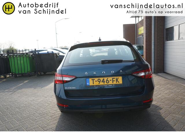 Skoda SUPERB Combi 1.5 TSI ACT 150PK BUSINESS EDITION ORIGINEEL NL DEALER ONDERHOUDEN NAVIGATIE ANDROID-APPLECARPLAY ECC AIRCO CRUISECONTROL BLUETOOTH PARKEERSENSOREN LMV KEYLESS 4X ELECTR.RAMEN-SPIEGELS