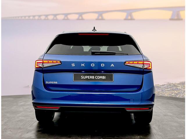 Skoda SUPERB Combi 1.5 TSI MHEV First Edition DSG7 150pk Panoramadak