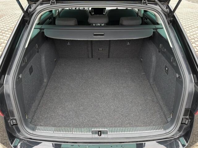 Skoda SUPERB 1.4 TSI iV AMBITION TREKHAAK/CRUISE/STOELVERW/NAVI/CARPLAY