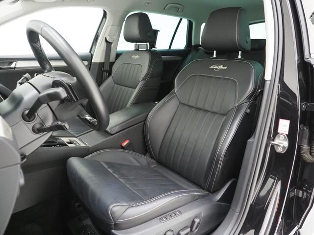 Skoda SUPERB Combi 1.4 TSI iV Laurin & Klement | Massage | Leder | Trekhaak | 360 | Canton | Keyless | Adaptive Cruise | Carplay