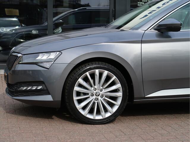 Skoda SUPERB Combi 1.5 TSI 150pk DSG Business Edition | trekhaak | 19 inch | pdc