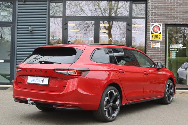 Skoda SUPERB Combi 1.5 TSI PHEV 204PK Sportline Business Pano/Leder/Matrix LED/Keyless/360/Headup/DCC/ACC/19"/Trekhaak wegkl.