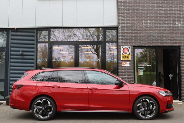 Skoda SUPERB Combi 1.5 TSI PHEV 204PK Sportline Business Pano/Leder/Matrix LED/Keyless/360/Headup/DCC/ACC/19"/Trekhaak wegkl.