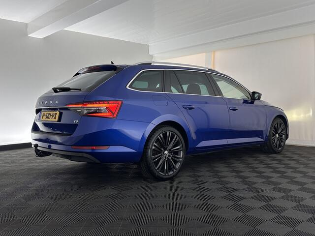 Skoda SUPERB Combi 1.4 TSI iV Sportline Business (Plug-in) (INCL.BTW) *PANO | ADAPTIVE-CRUISE | LEATHER-MICROFIBRE | FULL-LED | BLINDSPOT | MEMORY-PACK | TOP-VIEW | HEATED-COMFORTSEATS | KEYLESS | DIGI-COCKPIT | NAVI-FULLMAP | ECC | PDC | 19''ALU*