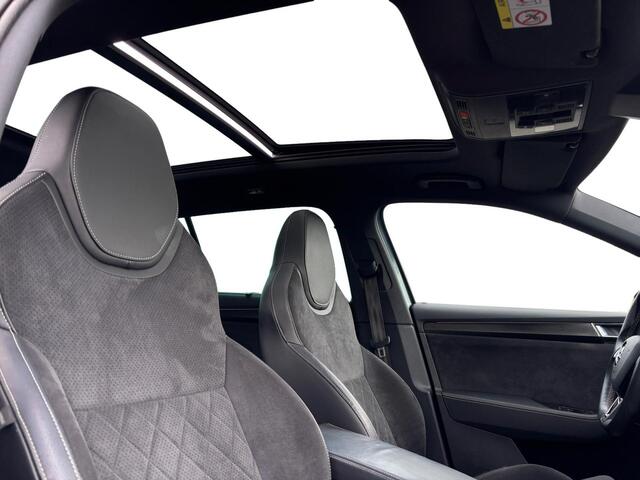 Skoda SUPERB Combi 1.4 TSI iV Sportline ? Pano ? Matrix ? ACC