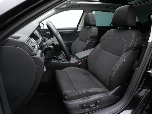 Skoda SUPERB 1.4 TSI 218 pk iV Style | Panoramadak | Trekhaak | Navigatie Columbus | Geheugenstoel | Matrix LED | 360 Camera | Stuur-/stoelverwarming