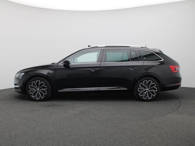 Skoda SUPERB Combi 1.4 TSI iV Laurin & Klement 218PK DSG SOH 90,67%, Panoramadak, Trekhaak, Leder, Memorystoelen, Virtual Pedal, Keyless, Canton Audio, 18" LM Velgen, Stoel-Stuurverwarming, Matrix LED