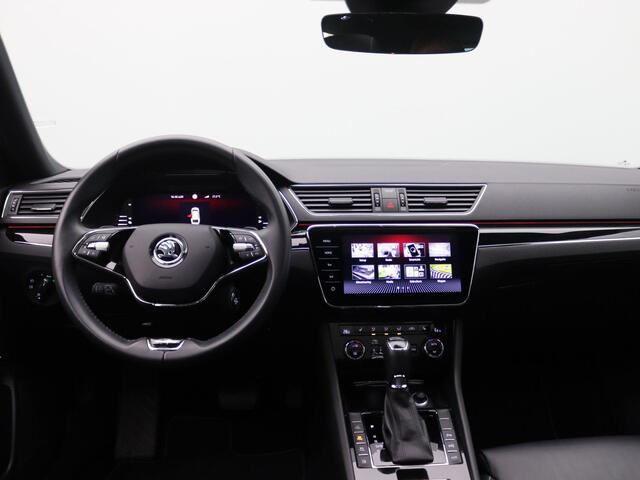 Skoda SUPERB Combi 1.4 TSI iV Laurin & Klement 218PK DSG SOH 90,67%, Panoramadak, Trekhaak, Leder, Memorystoelen, Virtual Pedal, Keyless, Canton Audio, 18" LM Velgen, Stoel-Stuurverwarming, Matrix LED