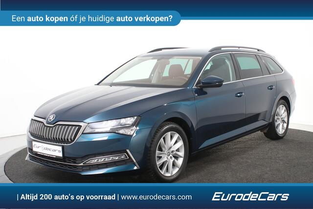 Skoda SUPERB Combi 1.4 TSI iV *1ste Eigenaar*Navigatie*Stoelverwarming*Camera*Carplay*