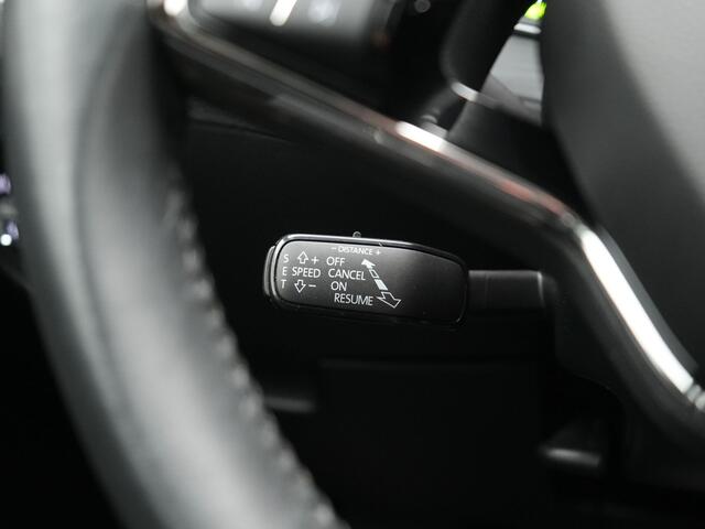 Skoda SUPERB Combi 1.4 TSI iV Business Edition PHEV 218pk Dealer O.H. | Adaptive Cruise | Camera | Voorstoelen Verwarmd | Apple Carplay | Crystal LED | Navigatie | Virtual Cockpit | DAB |