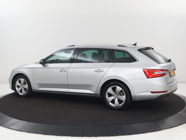 Skoda SUPERB 1.4 TSI iV Business Edition | SOH 87,2% | Camera | Carplay | Full LED | Digital Cockpit | Navigatie | Climate control | Cruise control | Bluetooth | Parkeerhulp | PHEV | Plug In