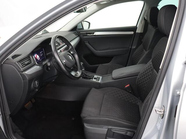 Skoda SUPERB 1.4 TSI iV Business Edition | SOH 87,2% | Camera | Carplay | Full LED | Digital Cockpit | Navigatie | Climate control | Cruise control | Bluetooth | Parkeerhulp | PHEV | Plug In