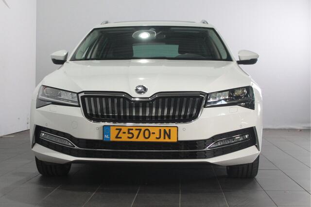 Skoda SUPERB Combi 1.4 TSI iV Business Edition Plus - Pano / Camera / Carplay