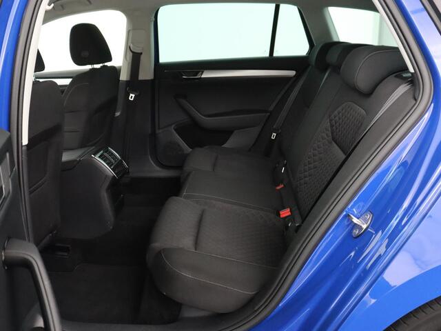 Skoda SUPERB 1.4 TSI iV Business Edition | SOH 90,7% | Stoelverwarming | Virtual Cockpit | Adaptive cruise | Camera | Carplay | Navigatie | Full LED | Parkeerhulp | PHEV | Plug In