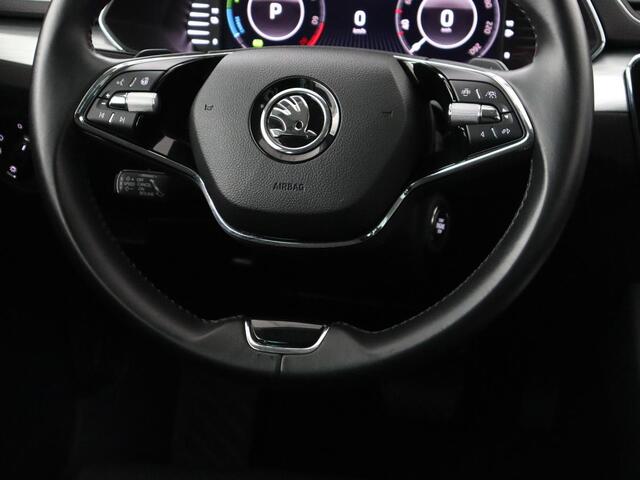 Skoda SUPERB 1.4 TSI iV Business Edition | SOH 90,7% | Stoelverwarming | Virtual Cockpit | Adaptive cruise | Camera | Carplay | Navigatie | Full LED | Parkeerhulp | PHEV | Plug In