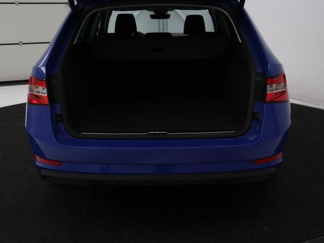 Skoda SUPERB 1.4 TSI iV Business Edition | SOH 90,7% | Stoelverwarming | Virtual Cockpit | Adaptive cruise | Camera | Carplay | Navigatie | Full LED | Parkeerhulp | PHEV | Plug In
