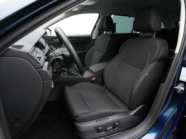 Skoda SUPERB 1.4 TSI iV 218 pk Business Edition Plus | Trekhaak | Matrix LED | Geheugenstoel | Adaptief onderstel