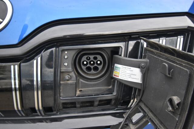 Skoda SUPERB Combi 1.4 TSI iV Sportline Business , TREKHAAK , VIRTUAL COCKPIT , V+A ST VERW , LED KOPL , A UITRIJ CAM ,