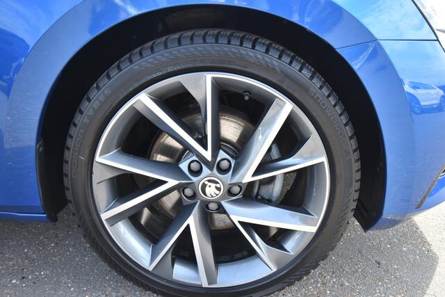 Skoda SUPERB Combi 1.4 TSI iV Sportline Business , TREKHAAK , VIRTUAL COCKPIT , V+A ST VERW , LED KOPL , A UITRIJ CAM ,