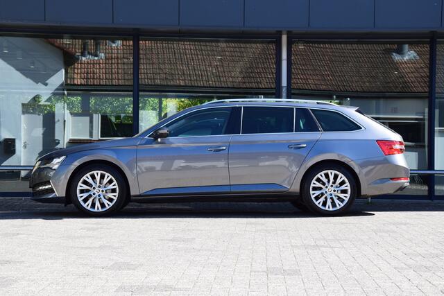 Skoda SUPERB Combi 1.4 TSI iV Business Edition Plus DSG Automaat PHEV | Org. NL | BOVAG Garantie | SOH 96% | Trekhaak | Virtual Cockpit | El. Bestuurdersstoel Met Memory | Camera | Carplay | Stoelverwarming |