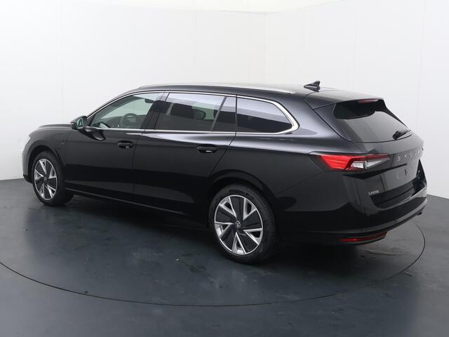 Skoda SUPERB Combi Business Edition 1.5 TSI PHEV 204 PK DSG | Trekhaak | Winterpakket | 18" lichtmetalen velgen | Chroom pakket |