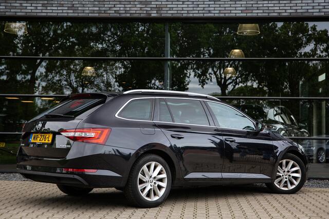 Skoda SUPERB Combi 1.6 TDI Ambition Business , Panoramadak, Stoelverwarming, Led