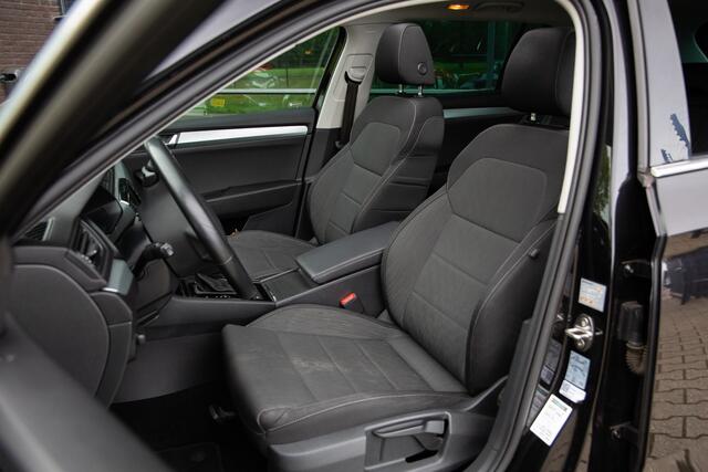 Skoda SUPERB Combi 1.6 TDI Ambition Business , Panoramadak, Stoelverwarming, Led