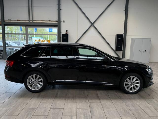 Skoda SUPERB Combi 1.4 TSI iV 218pk Business Edition Plus | Trekhaak | Memory Seat | Camera | Voorruit/Stoel/Stuur verwarmd | Adapt. Cruise | Elektr. achterklep |