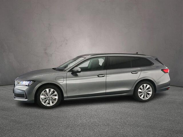 Skoda SUPERB Combi Edition 1.5 TSI PHEV 204pk DSG Automaat Trekhaak, Adaptive cruise control, Navigatie, Achteruitrijcamera, Parkeersensoren, LED koplampen