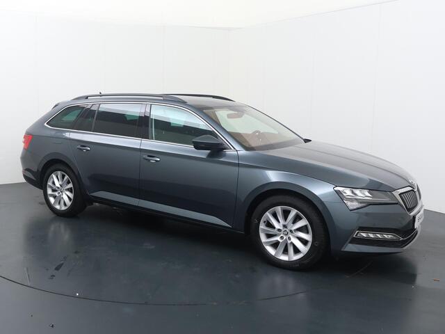 Skoda SUPERB Combi 1.4 TSI iV Business Edition | 218 PK | SoH 89% | Automaat | Achteruitrijcamera | Cruise control | Apple Carplay/Android Auto |