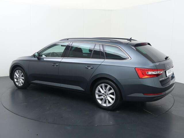 Skoda SUPERB Combi 1.4 TSI iV Business Edition | 218 PK | SoH 89% | Automaat | Achteruitrijcamera | Cruise control | Apple Carplay/Android Auto |