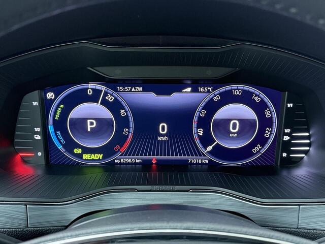 Skoda SUPERB Combi 1.4 TSI iV Business Edition | 218 PK | SoH 89% | Automaat | Achteruitrijcamera | Cruise control | Apple Carplay/Android Auto |
