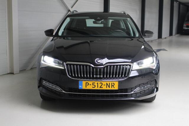 Skoda SUPERB Combi 1.5 TSI ACT Business Edition Plus E. achterklep | Navigatie | El. stoelverstelling + Geheugen | Keyless