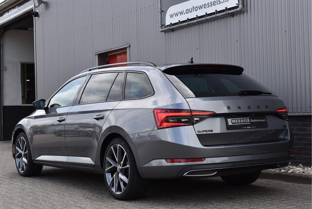 Skoda SUPERB Combi 1.4 TSI iV Sportline Business Elek. trekhaak, Adaptive cruise, Memory stoel, Crystal Lighting