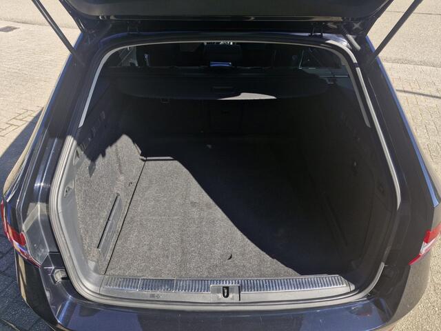 Skoda SUPERB Combi 1.5 TSI Business Edition Plus | Panoramadak | Trekhaak | Navi |